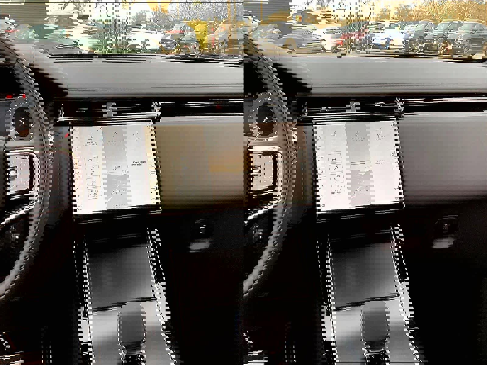 New 2026 Land Rover Range Rover Velar Dynamic SE image 9