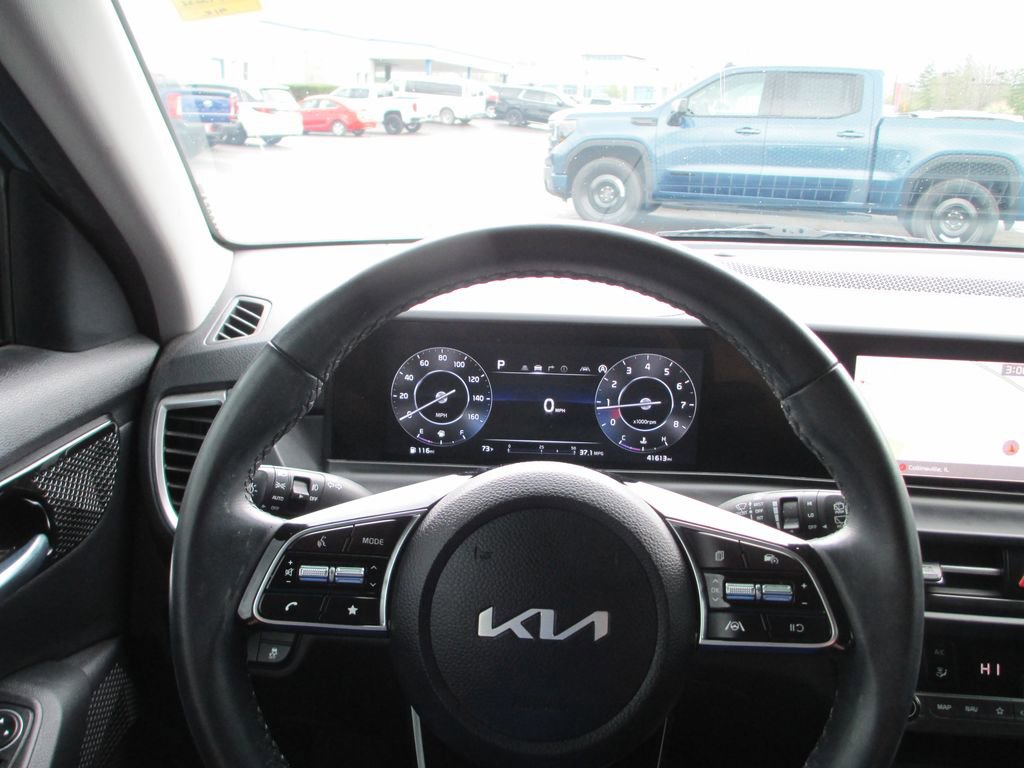 Used 2024 Kia Seltos EX image 28