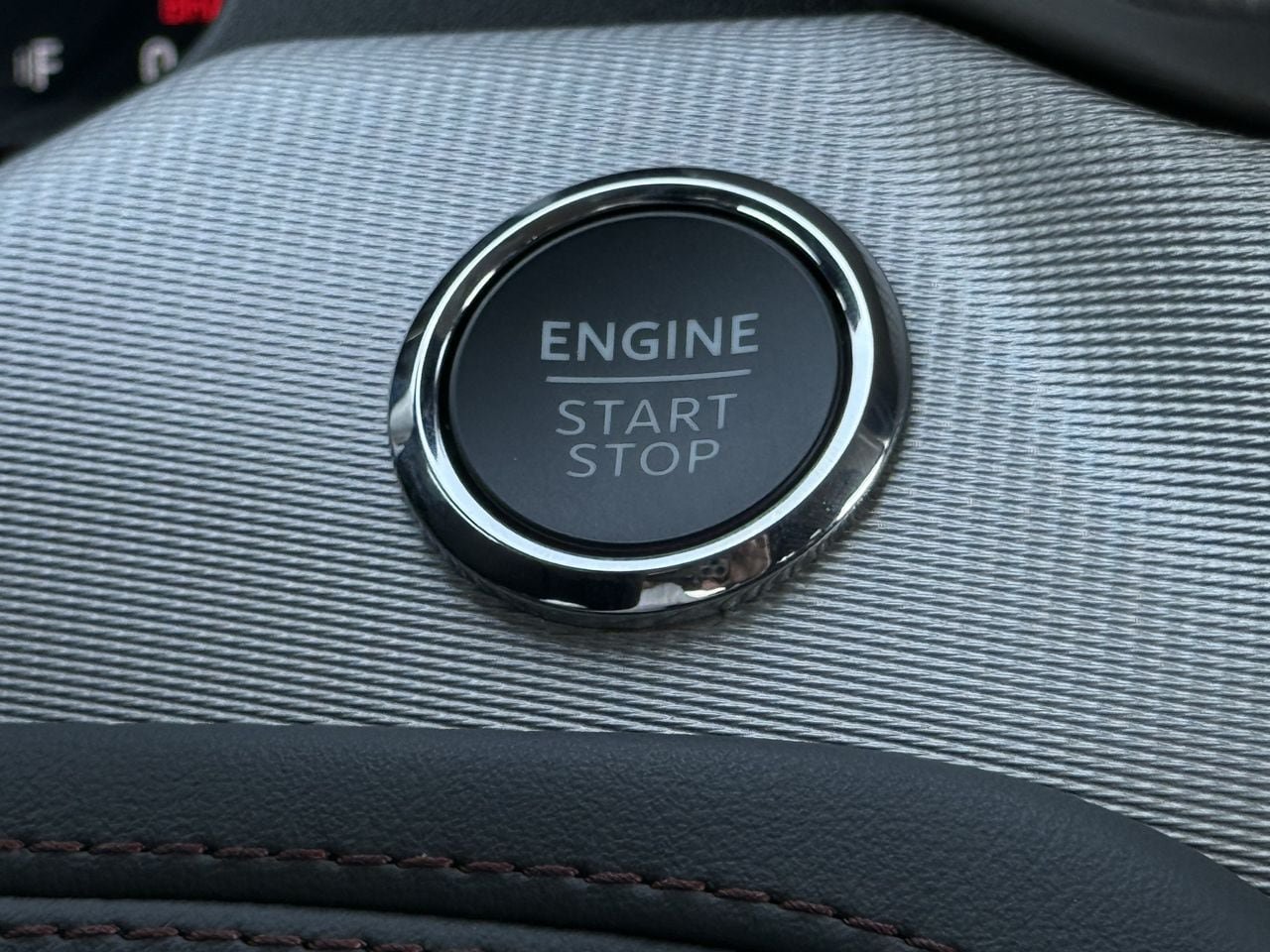 New 2026 Ford Explorer Active RWD image 18