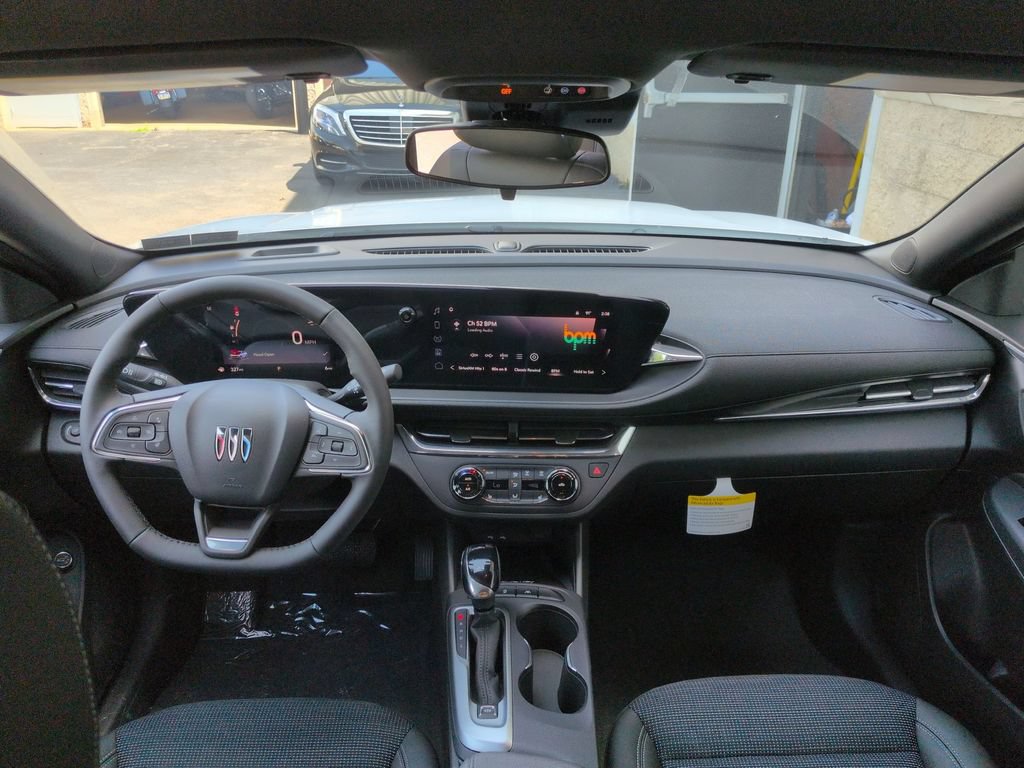 New 2026 Buick Envista Preferred w/ Convenience I Package FWD image 9