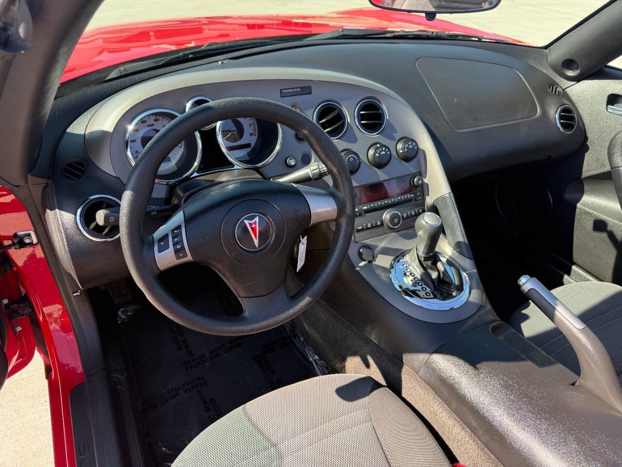 Used 2006 Pontiac Solstice Convertible w/ Power Package RWD image 24