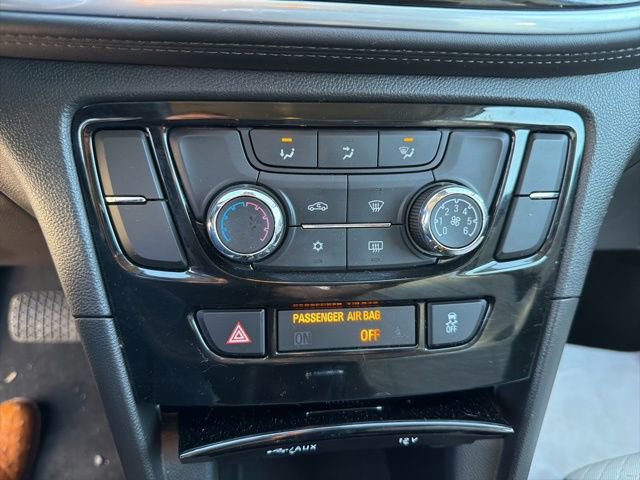 Used 2022 Buick Encore Preferred image 16