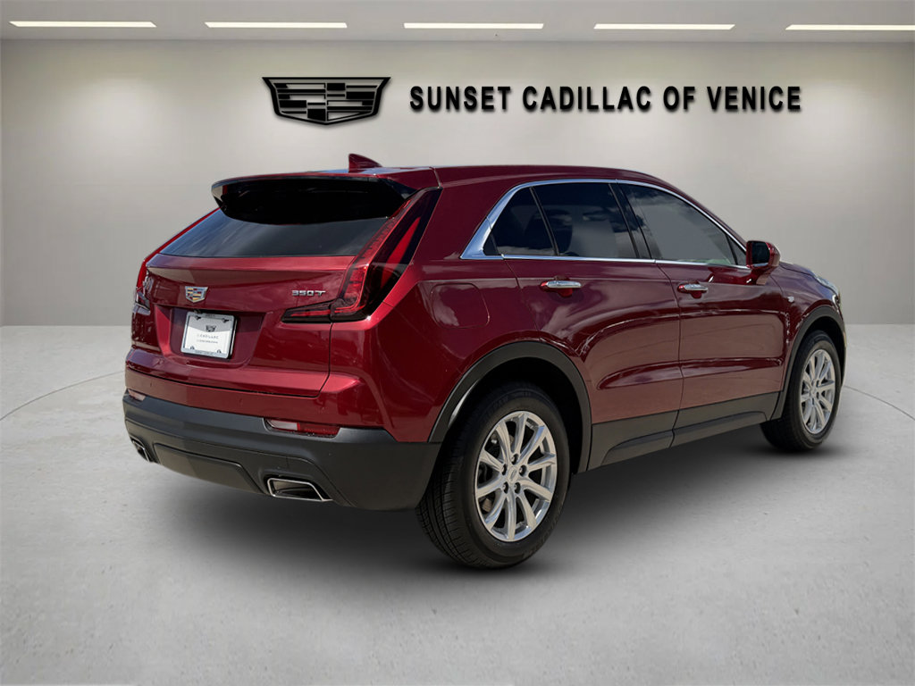 Used 2020 Cadillac XT4 Luxury FWD image 3
