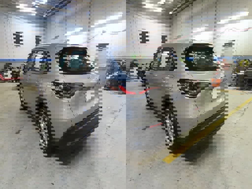 Certified 2023 Honda HR-V LX image 4