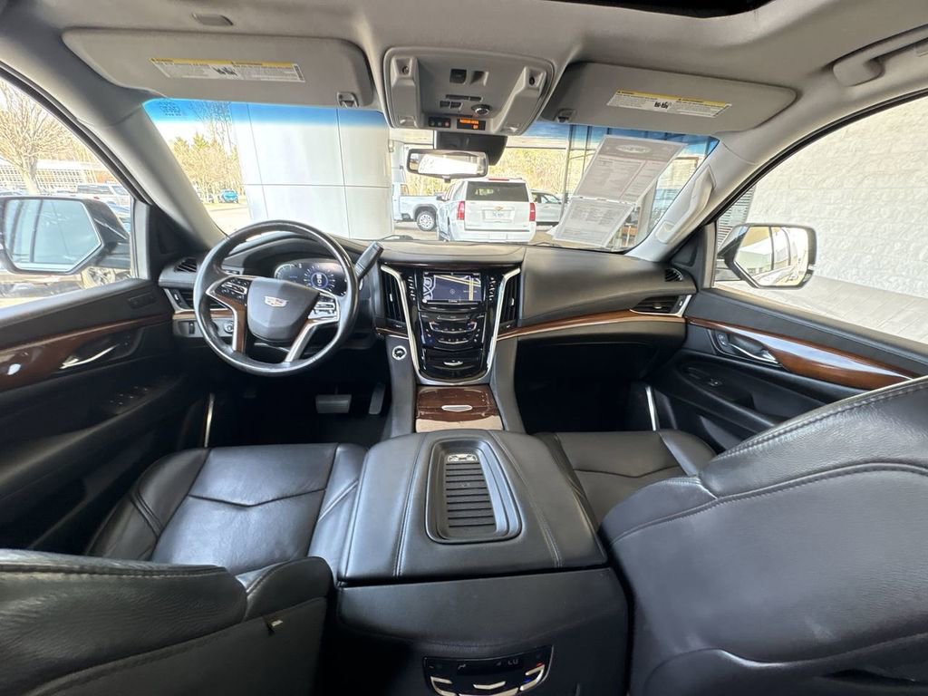Certified 2020 Cadillac Escalade ESV Luxury image 21