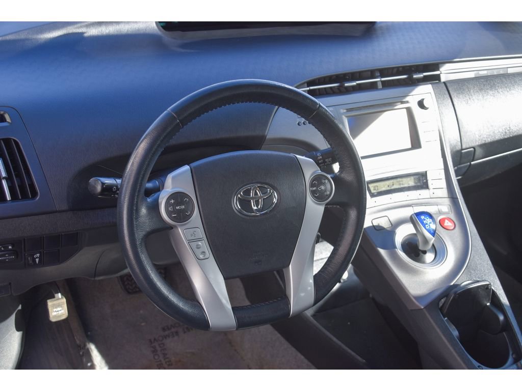Used 2015 Toyota Prius Four image 13