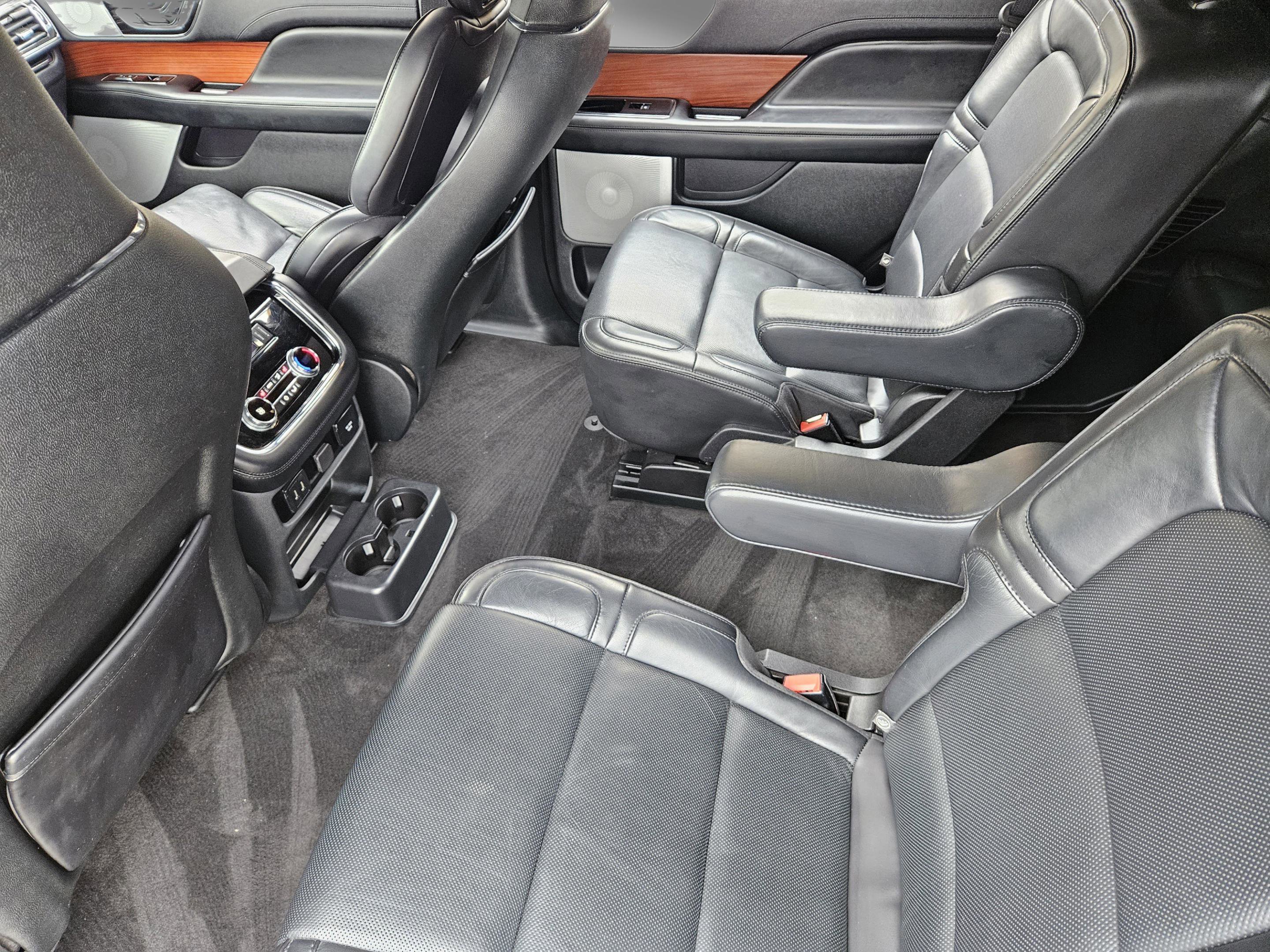 Used 2019 Lincoln Navigator Reserve image 29