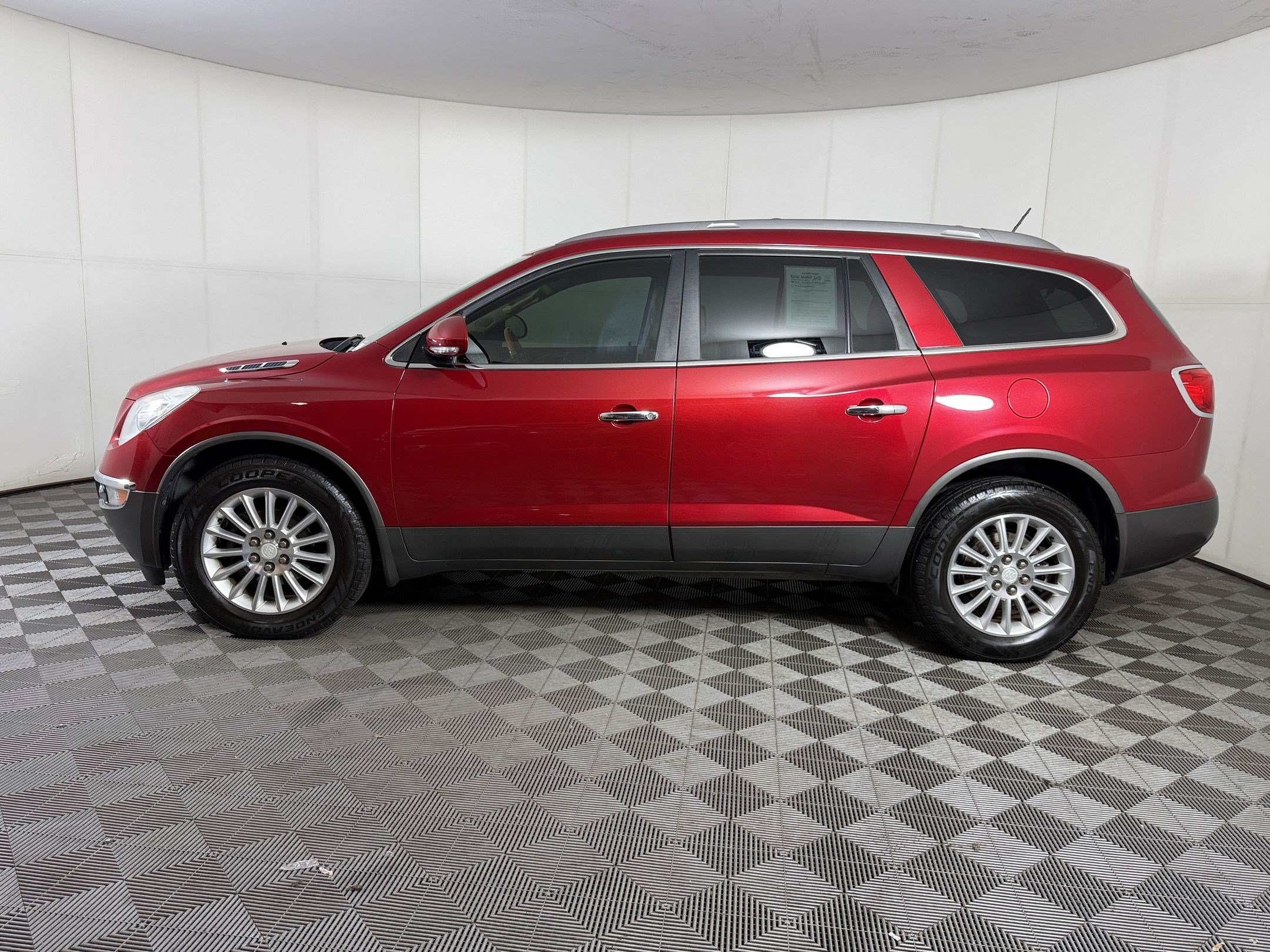 Used 2012 Buick Enclave Leather AWD/4WD image 2