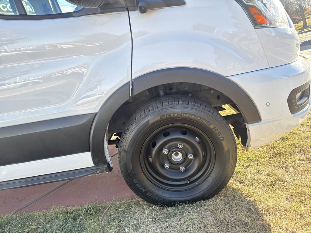 Used 2023 Ford Transit 350 XLT image 27