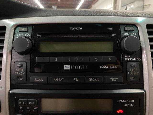 Used 2007 Toyota 4Runner Limited image 26