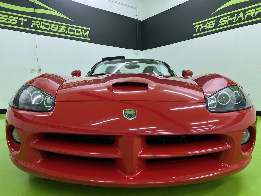 Used 2004 Dodge Viper SRT-10 RWD image 3