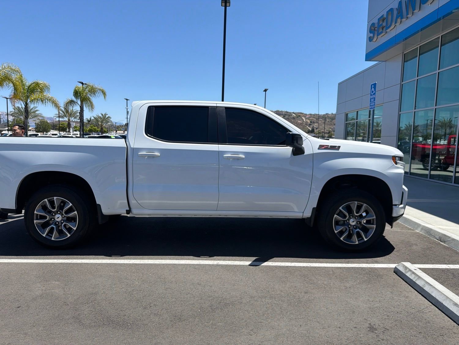 Used 2022 Chevrolet Silverado 1500 RST AWD/4WD image 4