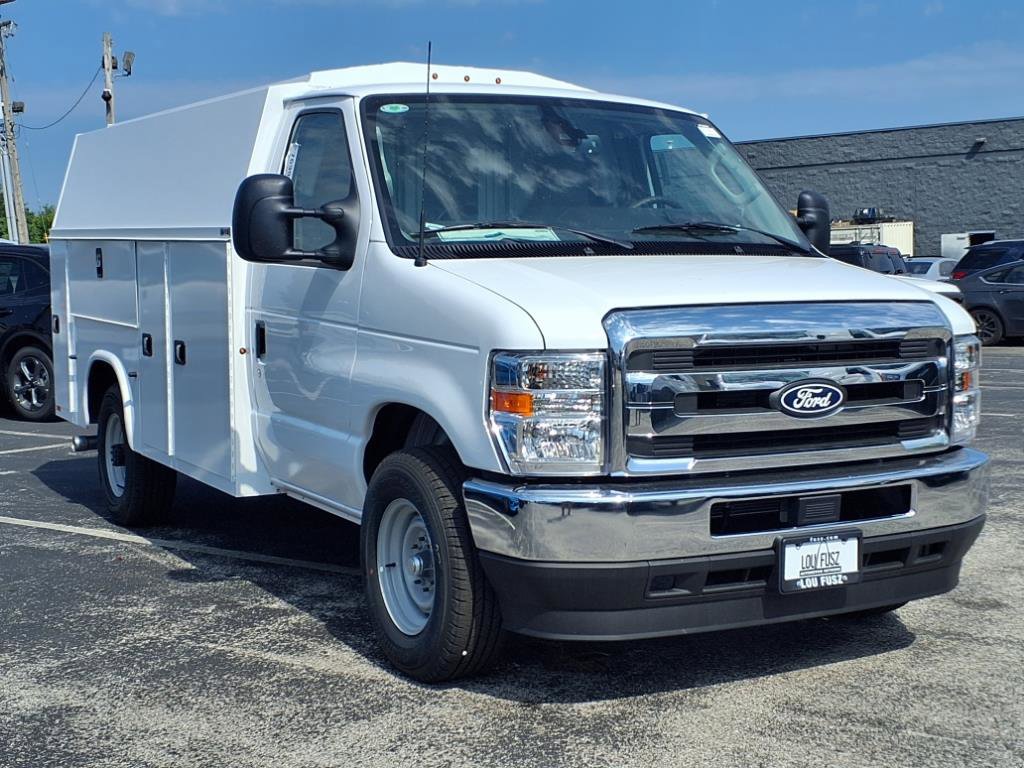 New 2026 Ford E-350 and Econoline 350 Super Duty w/ Power Equipment Group image 25