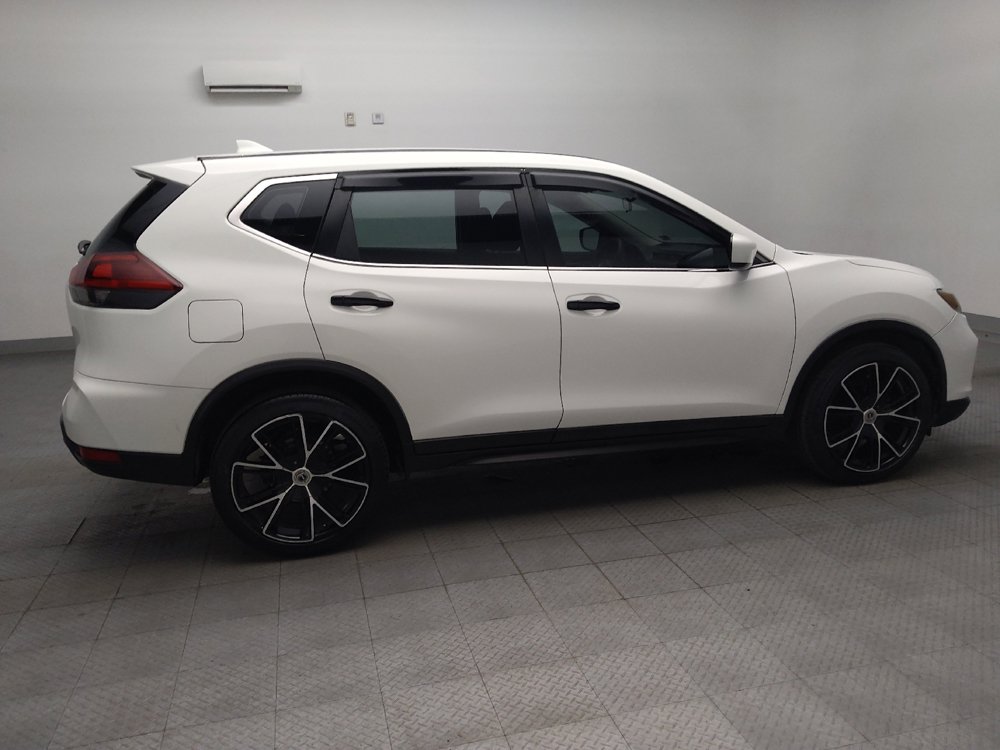 Used 2020 Nissan Rogue S FWD image 10