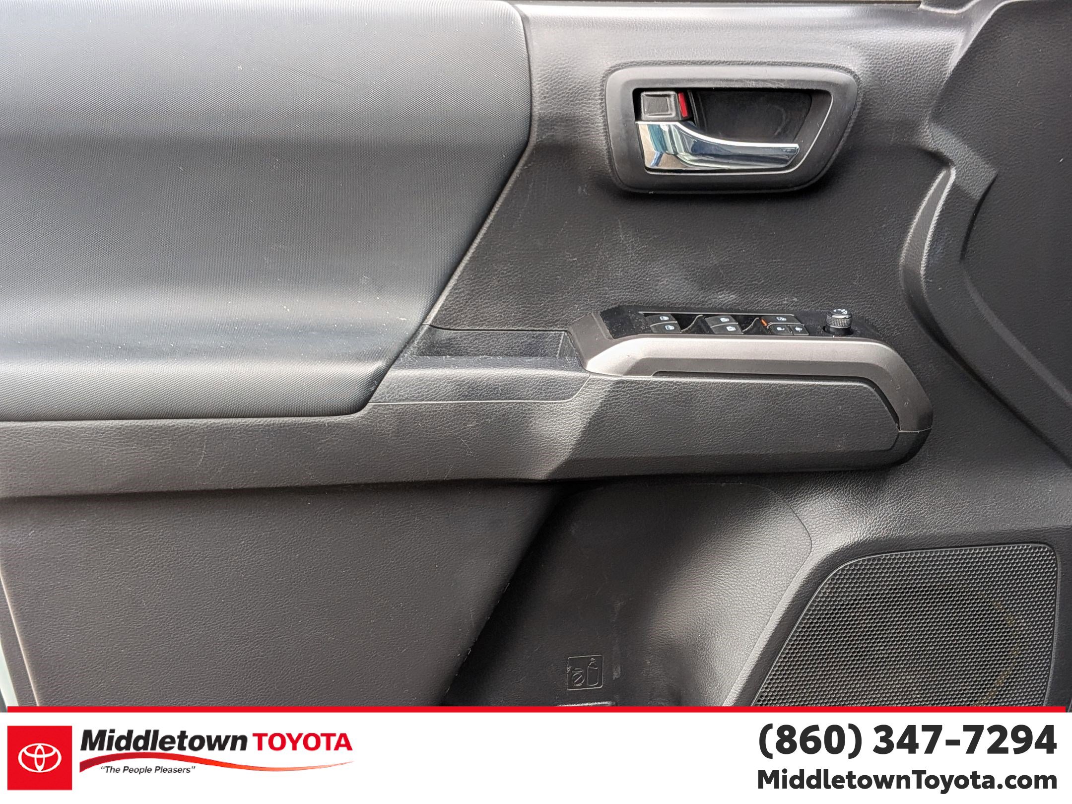Used 2023 Toyota Tacoma TRD Sport AWD/4WD image 10