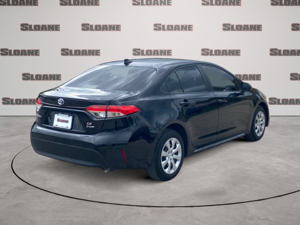 Used 2025 Toyota Corolla LE FWD image 5