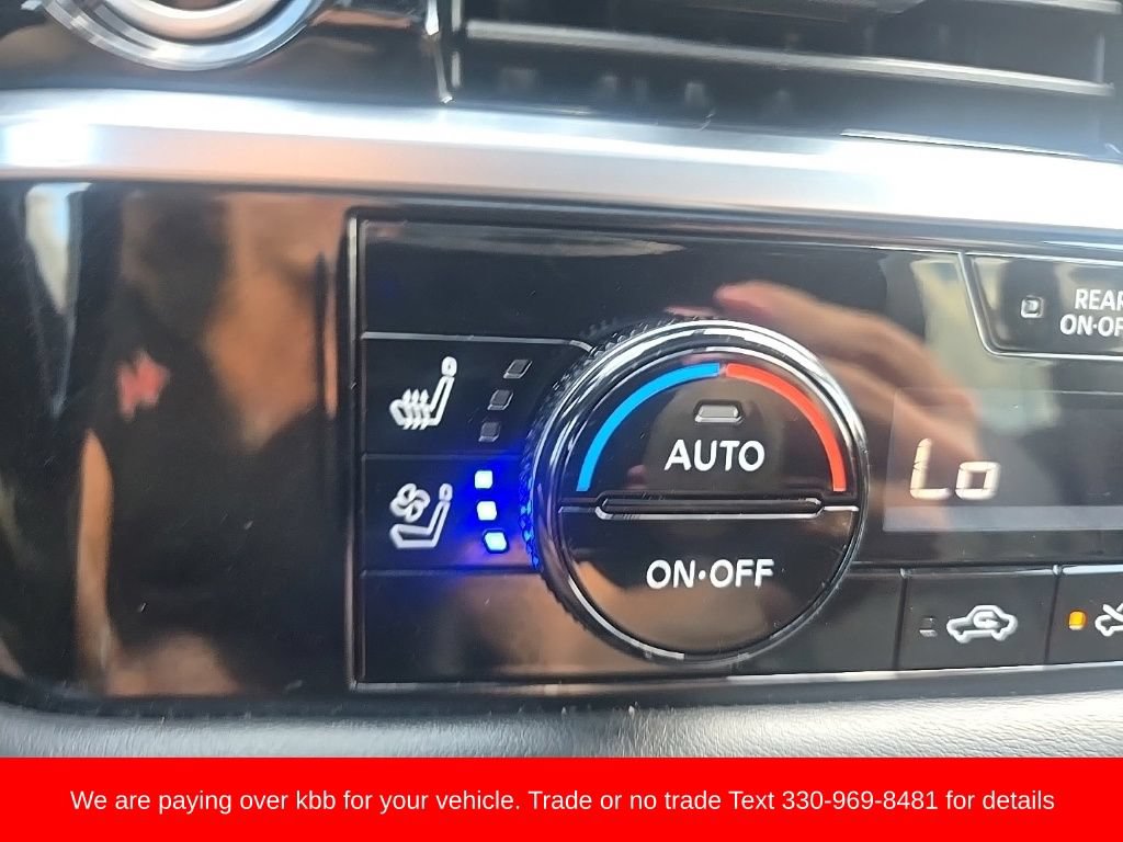 Used 2022 Nissan Pathfinder Platinum AWD/4WD image 22
