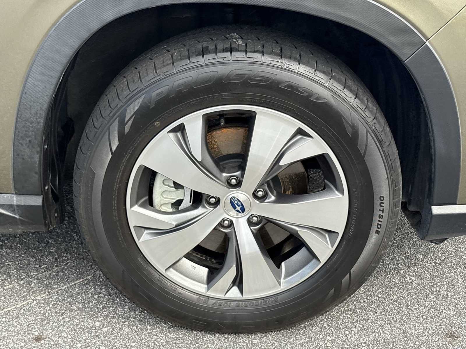 Used 2022 Subaru Ascent Premium w/ Convenience Package AWD/4WD image 30