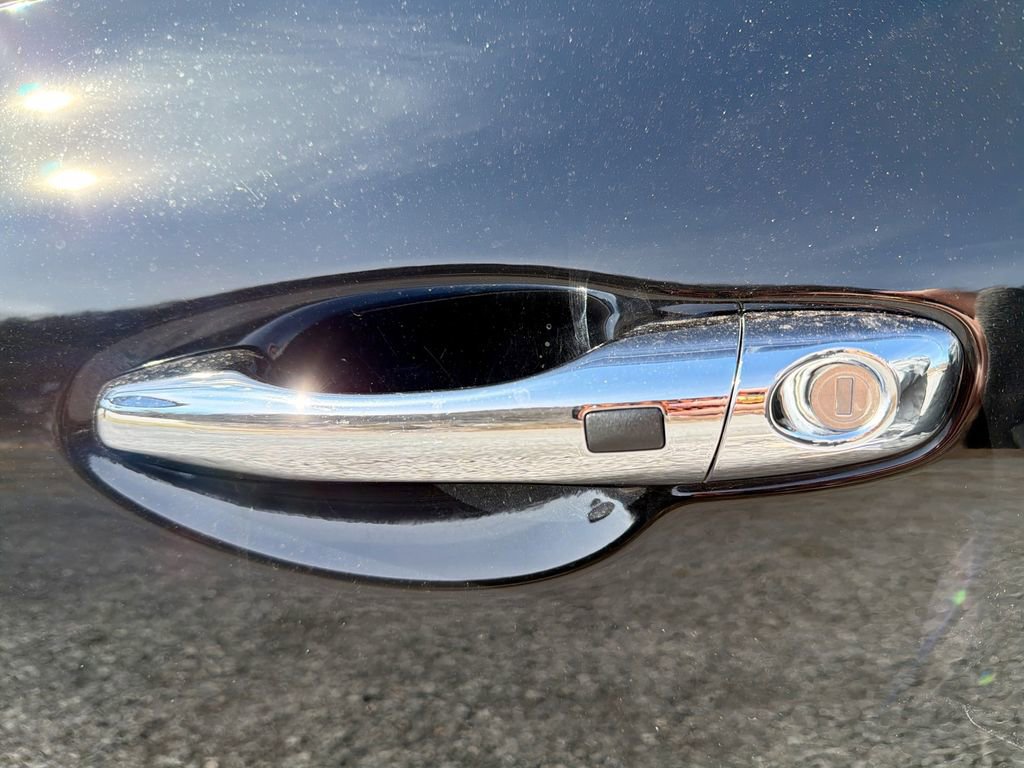 Used 2020 Kia Sorento S image 13