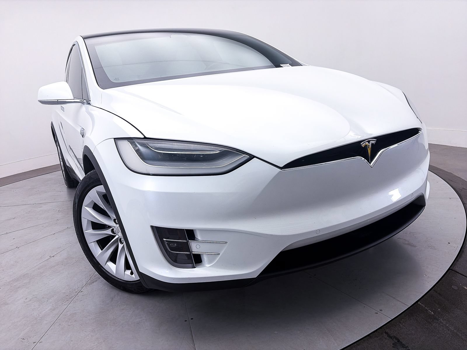 Used 2020 Tesla Model X Long Range AWD/4WD image 7