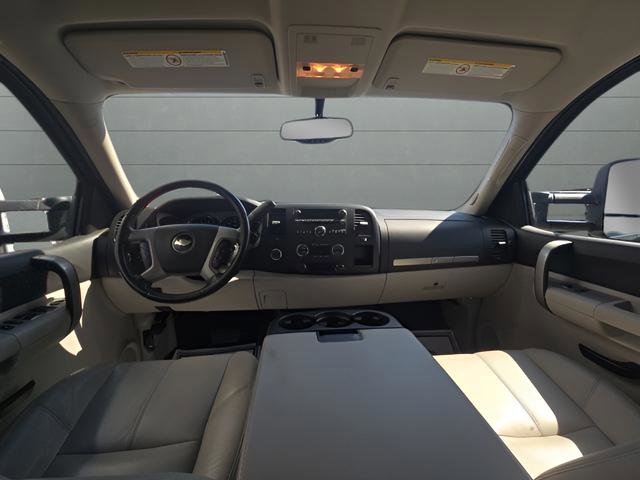 Used 2007 Chevrolet Silverado 2500 LT w/ 1LT Convenience Package AWD/4WD image 10