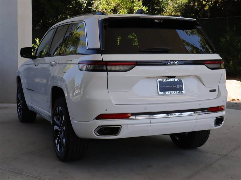 Used 2023 Jeep Grand Cherokee Overland w/ Luxury Tech Group IV RWD image 5