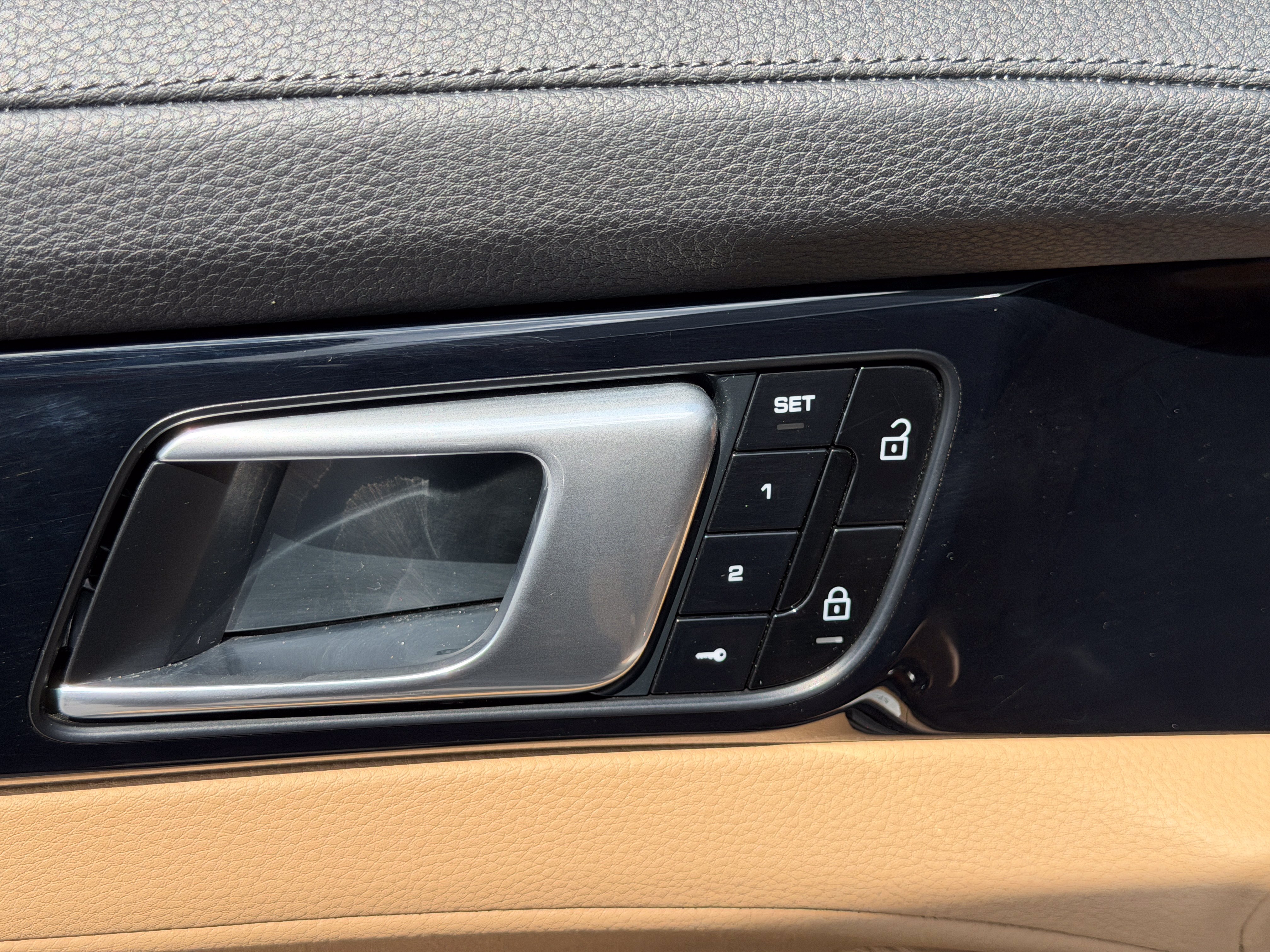 Certified 2021 Porsche Panamera 4S AWD/4WD image 19