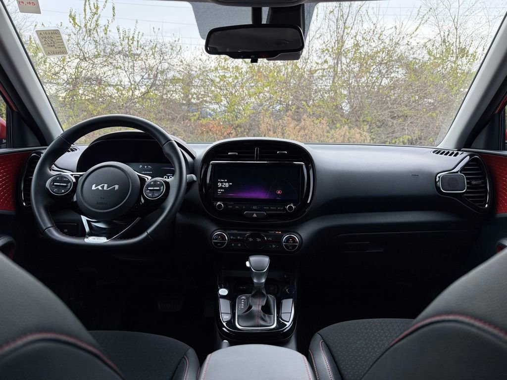 Certified 2024 Kia Soul GT-Line image 23