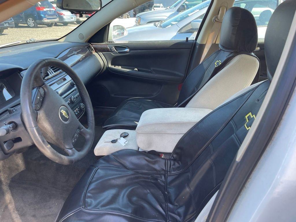 Used 2012 Chevrolet Impala LT FWD image 3