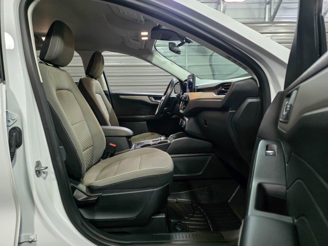Used 2021 Ford Escape SE w/ Convenience Package image 14