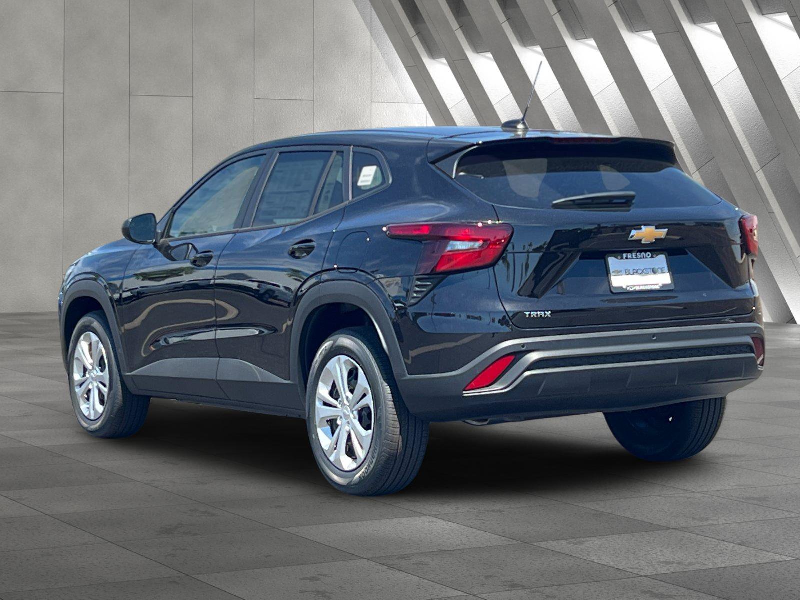New 2026 Chevrolet Trax LS w/ Driver Confidence Package FWD image 6
