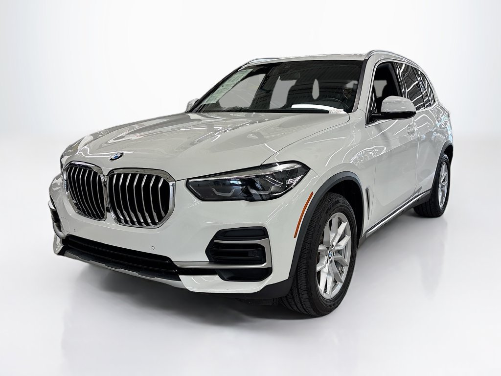 Used 2022 BMW X5 xDrive40i w/ Premium Package AWD/4WD image 1