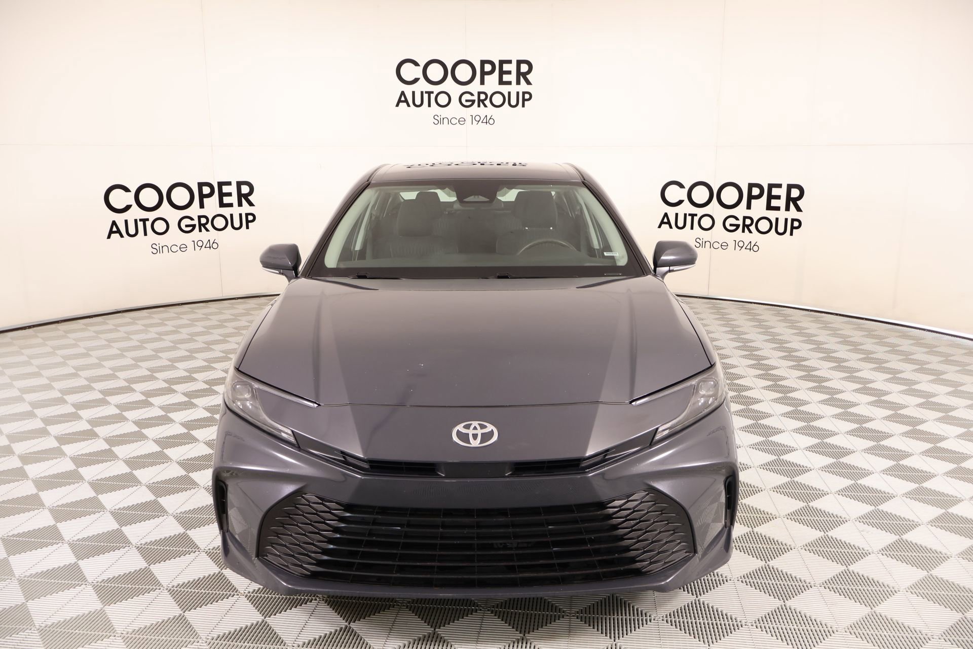 Used 2025 Toyota Camry LE FWD image 8