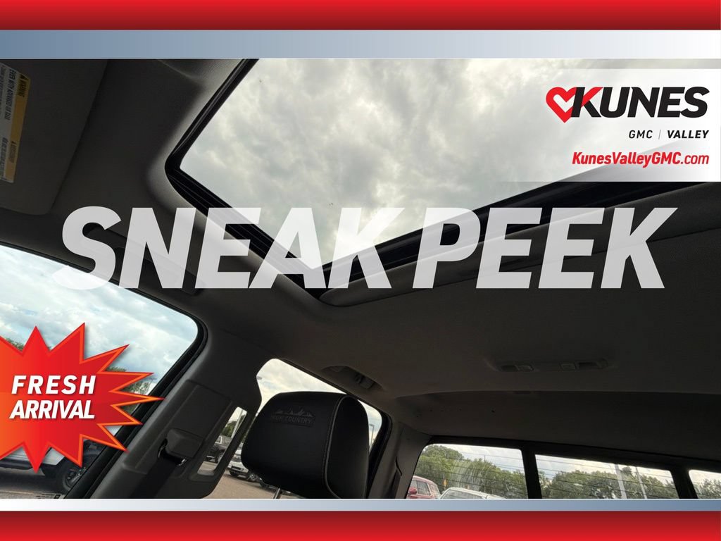 Used 2017 Chevrolet Silverado 1500 High Country AWD/4WD image 3