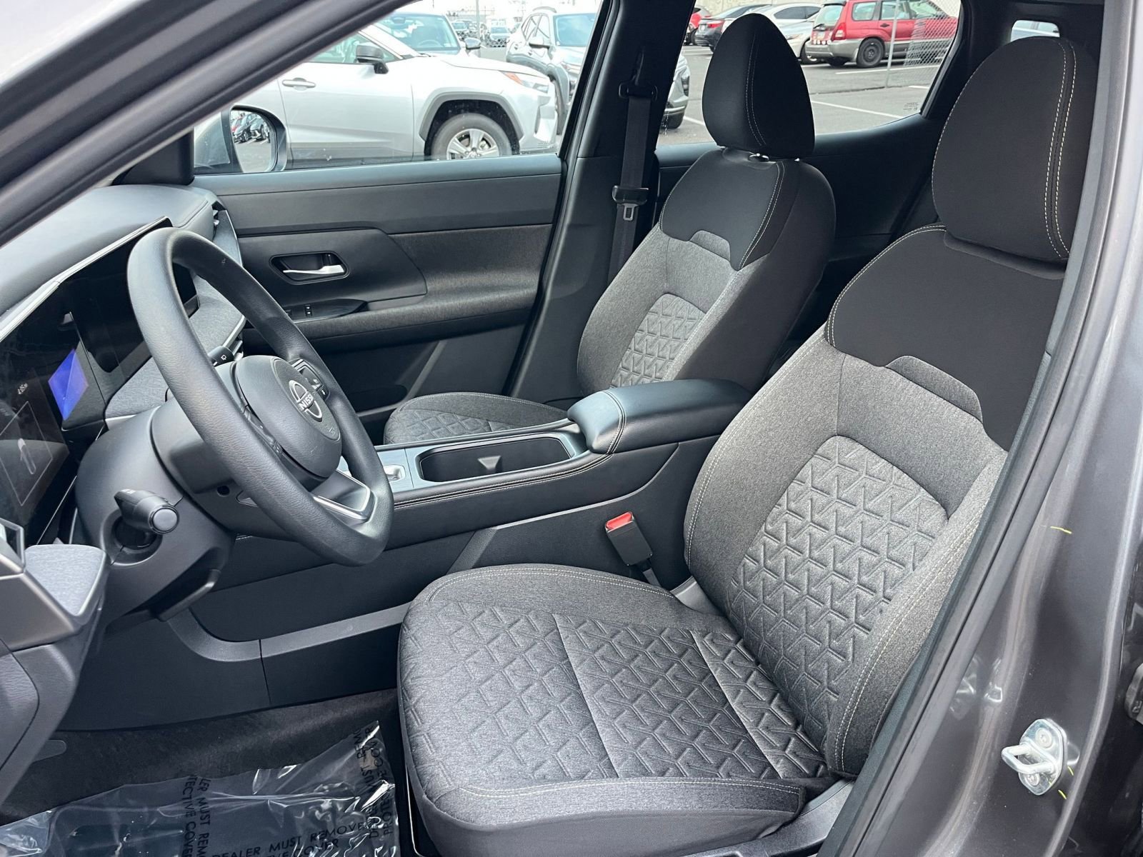 Used 2025 Nissan Kicks SV image 34