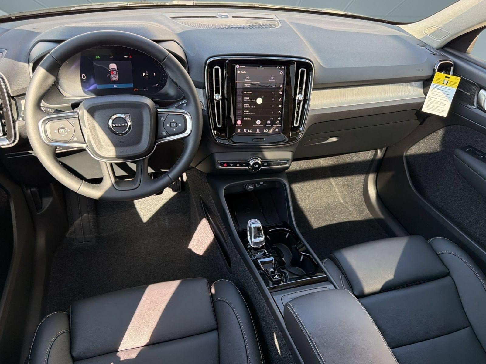 New 2026 Volvo XC40 B5 Ultra w/ Protection Package Premier AWD/4WD image 15
