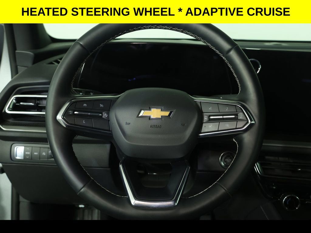 Used 2025 Chevrolet Traverse LT image 6