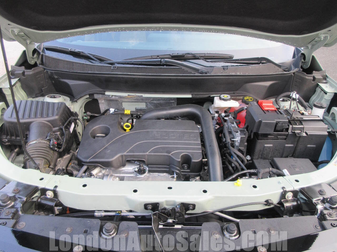 Used 2025 Chevrolet Equinox ACTIV FWD image 17