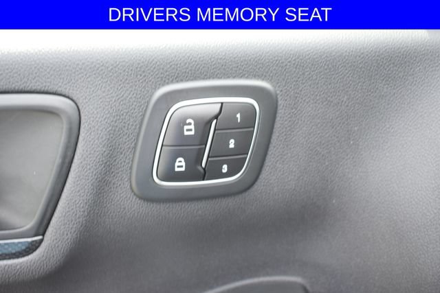 Used 2023 Ford Escape ST-Line Elite w/ Premium Technology Package AWD/4WD image 5