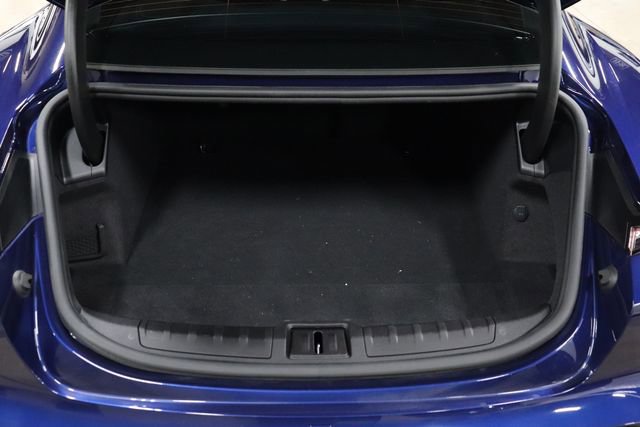 Used 2022 Porsche Taycan RWD image 17
