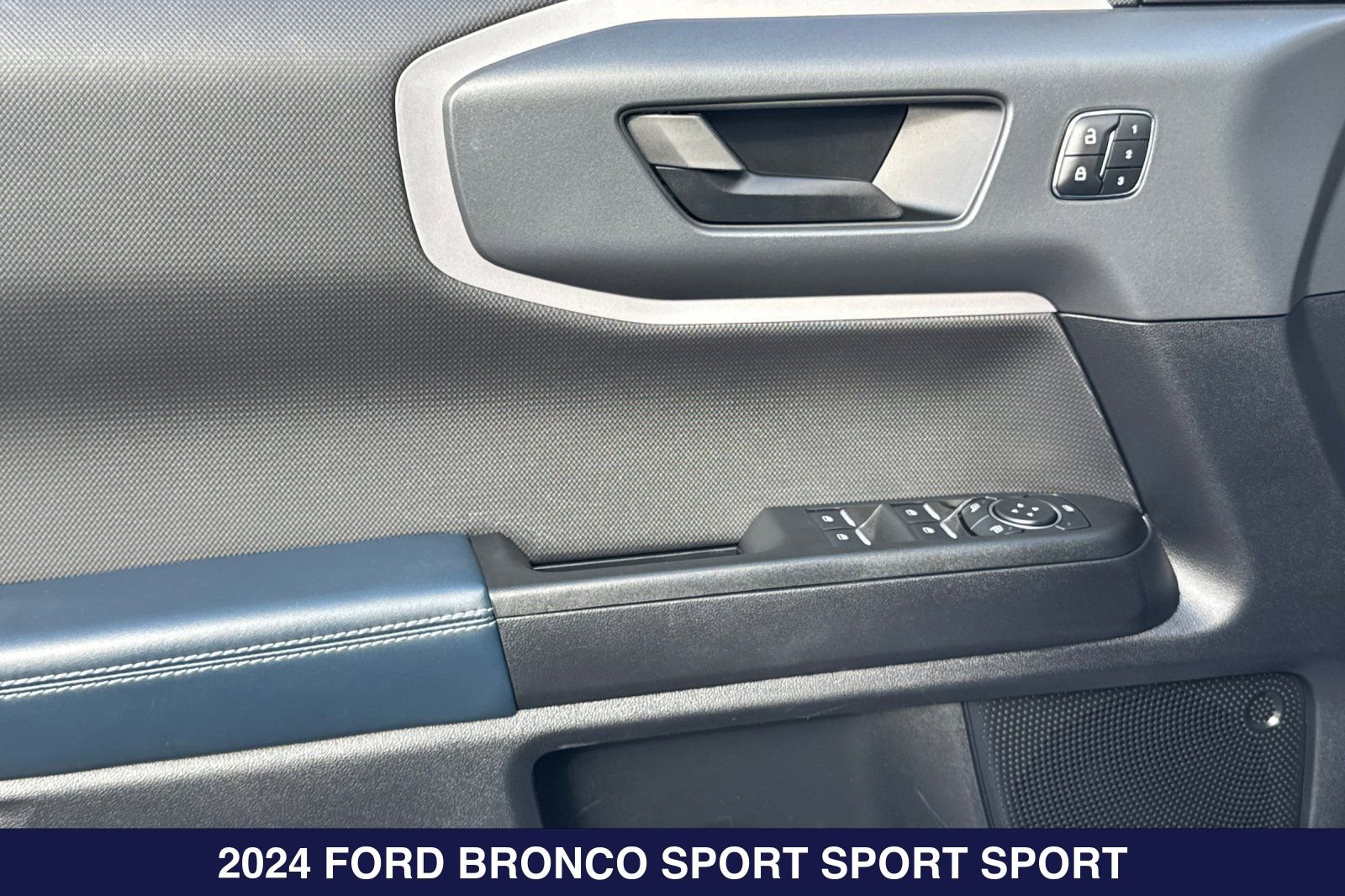 Used 2024 Ford Bronco Sport Outer Banks AWD/4WD image 12