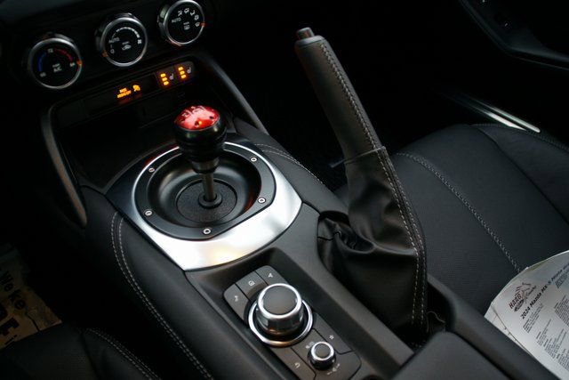 Used 2024 MAZDA MX-5 Miata Grand Touring w/ Weather Package image 21