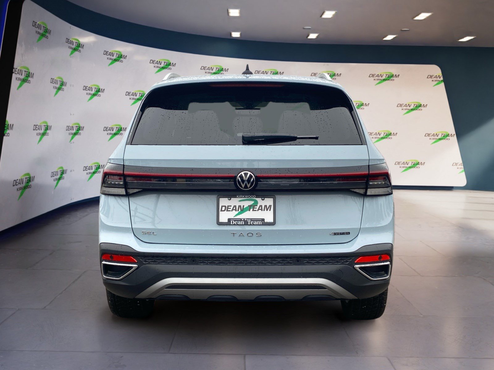 Used 2025 Volkswagen Taos SEL AWD/4WD image 8
