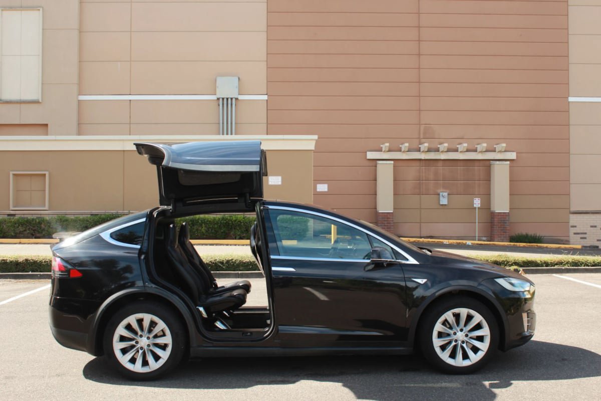 Used 2016 Tesla Model X 90D AWD/4WD image 12