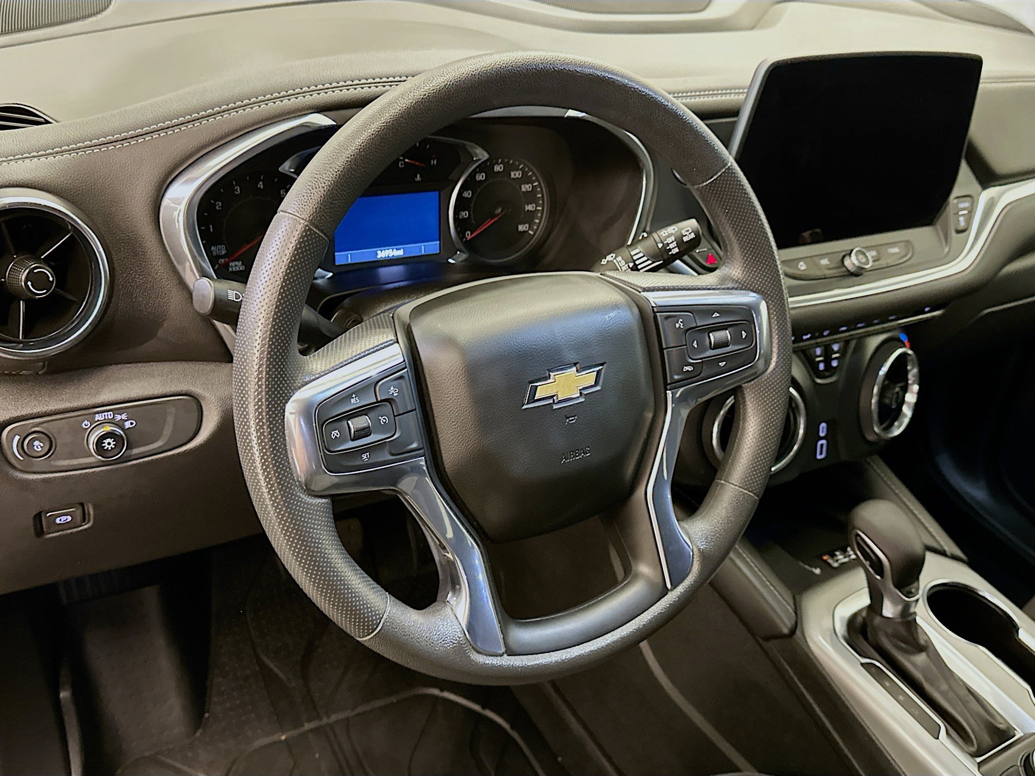 Used 2023 Chevrolet Blazer LT w/ Convenience Package AWD/4WD image 18