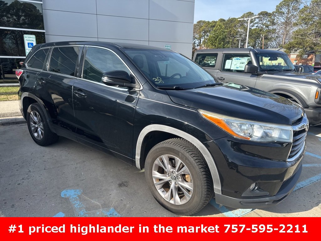 Used 2016 Toyota Highlander LE image 3