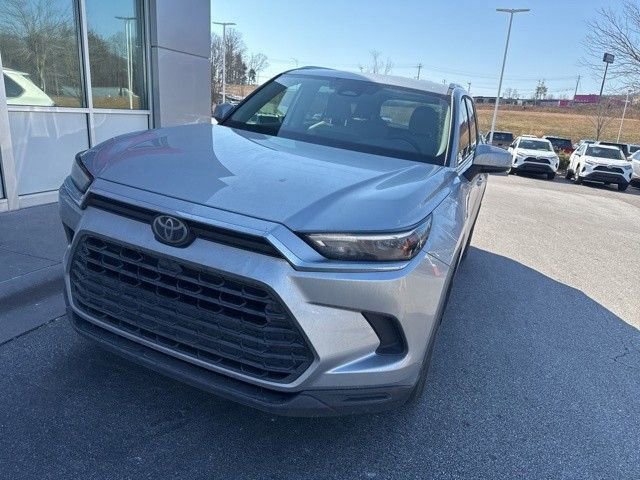 Used 2024 Toyota Grand Highlander XLE image 7