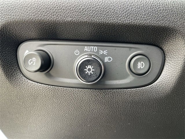 Used 2019 Chevrolet Traverse LT w/ LPO, Blackout Package image 34