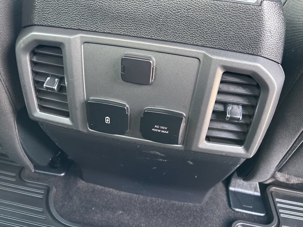 Used 2019 Ford F150 XLT w/ Equipment Group 302A Luxury AWD/4WD image 17