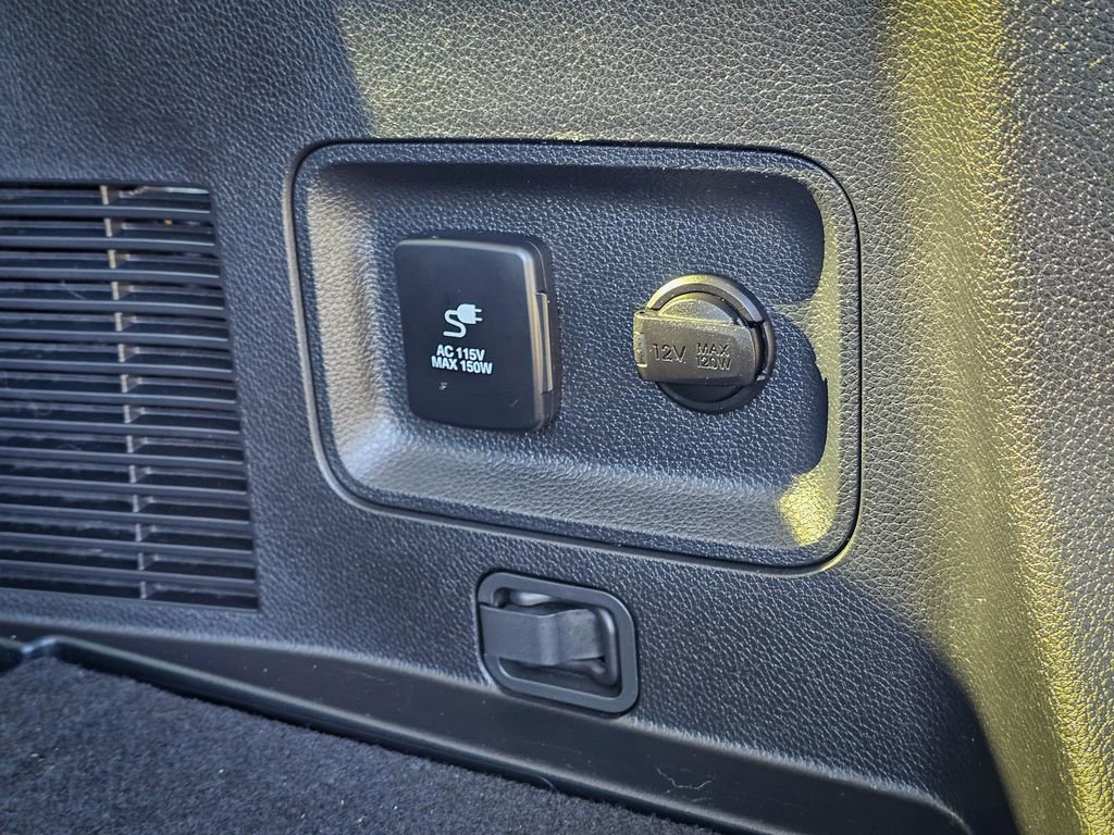 Used 2017 Hyundai Santa Fe SE w/ Cargo Package image 43